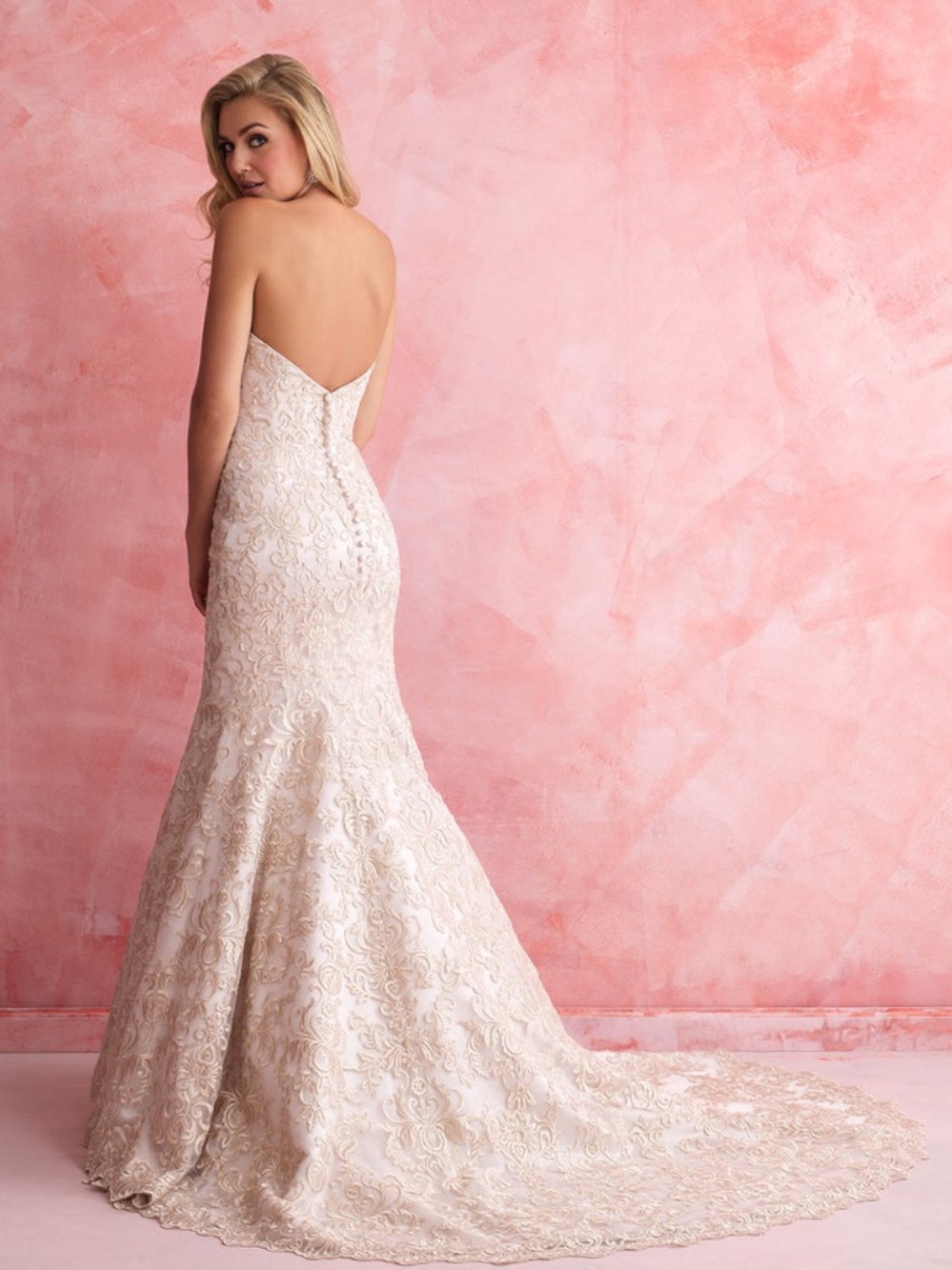 Stunning NEW Allure Romance Ivory Blush Champagne Wedding Gown - Picture 2 of 12